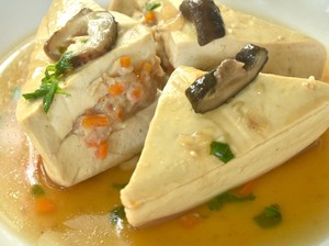 Resep Tahu Isi Kukus Saus Jamur, Gurih Lembut Untuk Makan Malam