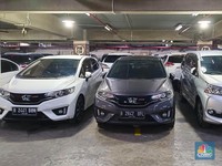 Penjualan Mobil Bekas Anjlok 30%, Pedagang Siap-Siap Banting Harga