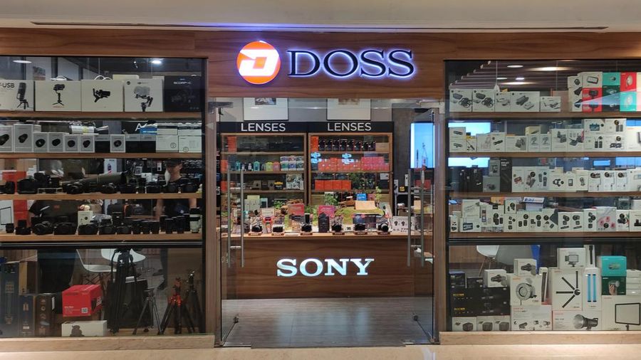 Toko Kamera DOSS Outlate Cabang Ratu Plaza. (Dok. DOSS)