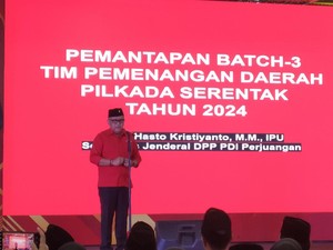 Hasto Singgung Calon Tak Punya Uang tapi Berani Lawan Mafia Hitam Jakarta