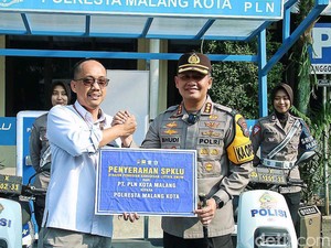 Kurangi Emisi, Kapolresta Malang Kota Launching SPKLU Kolaborasi dengan PLN