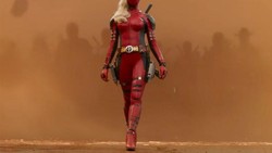 Sutradara Spill Alasan Lady Deadpool Gak Buka Topeng di Deadpool & Wolverine
