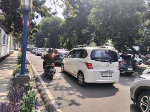 Lalin Rasuna Said arah Mega Kuningan Macet, Warga: Ini Udah Biasa