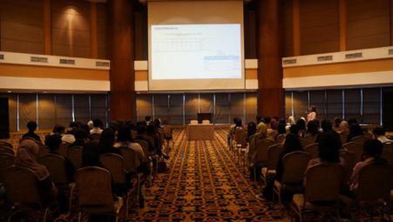 Lebih dari 80 mahasiswa dari Universitas Bina Nusantara (Binus University) mengadakan kunjungan ke Menara Bank Mega yang terletak di daerah Tendean. (Dok. InvestasiKu)