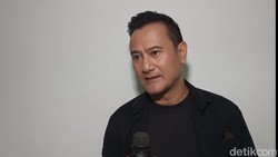 Senyuman Aaliyah Massaid saat Siraman Dicibir Netizen, Mudjie Beri Pembelaan