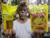 Awas! Pedagang Jual Minyakita di Atas Rp 15.700/Liter Kena 'Jewer'