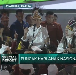 Seru! Jokowi-Iriana Ikut Joget Bareng 2.600 Anak Papua