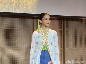 Cara Putri Marino Kenalkan Kebaya dan Batik ke Surinala