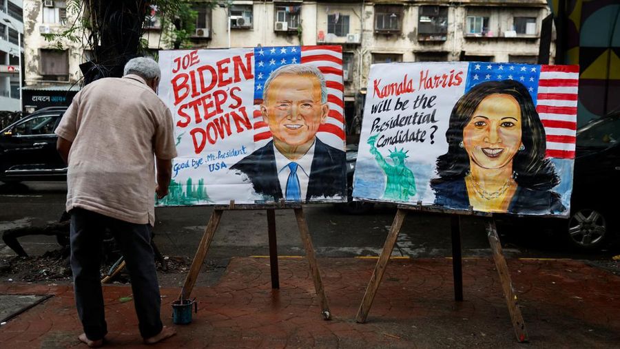 Indian art teacher Prithvi Raj Kambli, makes painting of US. Vice President Kamala Harris, in Mumbai, India, Monday, July 22, 2024. (AP Photo/Rafiq Maqbool)