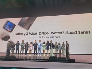 Tampil Kece, Galaxy Z Flip6 & Z Fold6 Cocok untuk Traveler-Profesional