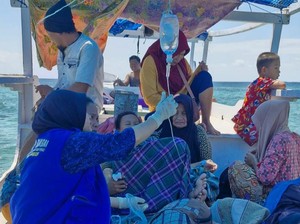 Duduk Perkara Ibu Hamil di Pangkep Tanggung BBM Ambulans Laut Rp 4,5 Juta