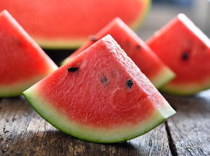 5 Manfaat Sehat Jika Rajin Makan Semangka Saat Musim Panas