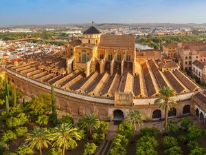 Sejarah Masjid Cordoba Spanyol yang Pernah Jadi Gereja Katedral