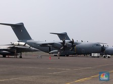 Foto: Pesawat tempur milik militer Prancis Dassault Rafale A330 MRTT mendarat di Apron Selatan, Pangkalan Udara Halim Perdanakusuma, Jakarta, beberapa waktu lalu. (CNBC Indonesia/Faisal Rahman)
