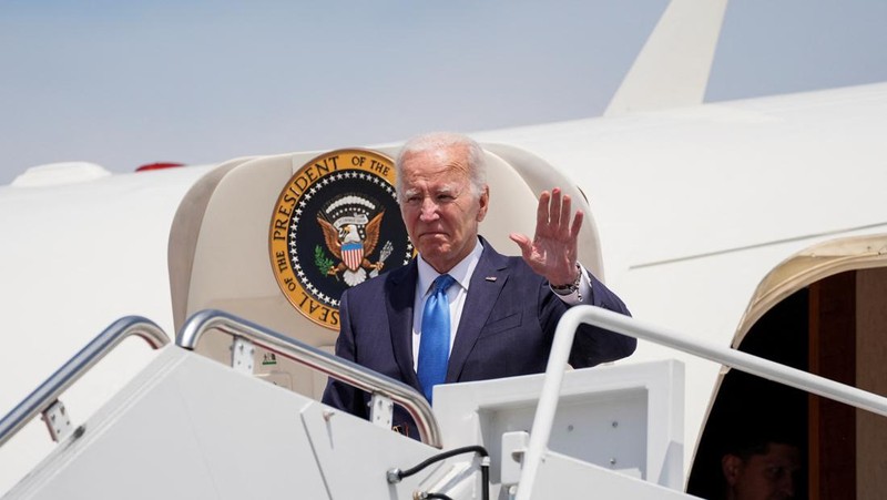 Presiden AS Joe Biden mendaratkan Air Force One di Pangkalan Gabungan Andrews di Maryland, AS, 23 Juli 2024. (REUTERS/Ken Cedeno)