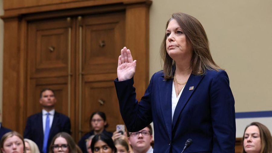 U.S. Secret Service Director Kimberly Cheatle is sworn in during a House of Representatives Oversight Committee hearing on the security lapses that allowed an attempted assassination of Republican presidential nominee Donald Trump, on Capitol Hill in Washington, U.S., July 22, 2024. REUTERS/Kevin Mohatt