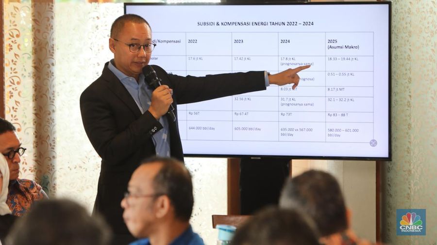 Wakil Ketua Komisi VII DPR RI, Eddy Soeparno saat acara Coffee Morning Energy dengan tajuk 