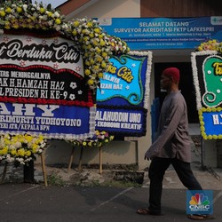 Wapres ke-9 RI Hamzah Haz Tutup Usia, Rumah Duka Banjir Karangan Bunga