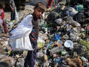 Bak Neraka di Bumi, Warga Gaza Hidup di Tengah Tumpukan Sampah