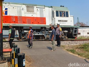 9 Pelintasan Tanpa Palang Pintu di Pasuruan Dijaga Petugas Resmi
