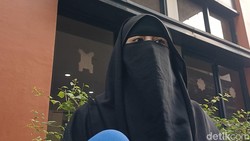Jadwal Dakwah Ramadan Padat, Umi Pipik Usahakan Bukber di Rumah