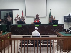Yosep Pembunuh Istri-Anak di Subang Divonis 20 Tahun Penjara!