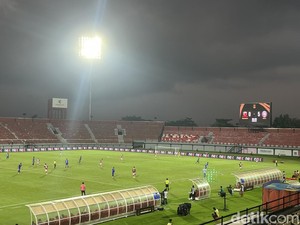 Piala Presiden 2024: Arema Cukur Madura United 5 Gol Tanpa Balas
