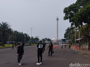 Warga Minta Kawasan Monas Dibuka Sampai Malam