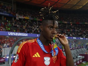 Unai Simon ke Nico Williams: Lupakan Rumor, Liburan Saja
