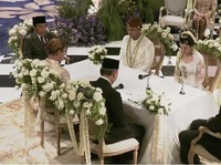 Ini Kado Pernikahan dari Jokowi-Iriana untuk Pasangan Thariq-Aaliyah