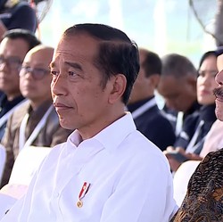 Luhut Pastikan Pengetatan Pengguna BBM Subsidi Sebelum Jokowi Lengser!
