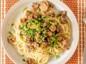 Resep Spaghetti Daging Cincang dan Jamur yang Gurih Enak untuk Makan Malam