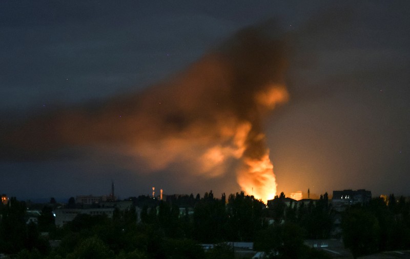 A view shows an explosion of shot down Russian drone, amid Russia's attack on Ukraine, in Kherson, Ukraine July 26, 2024. REUTERS/Stringer     TPX IMAGES OF THE DAY