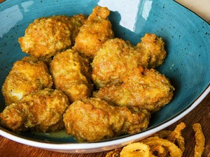 Pesan Boneless Chicken Tapi Masih Ada Tulangnya, Pelanggan Ini Protes