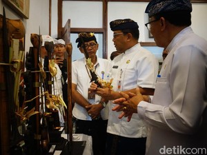 120 Keris dan Pusaka Kerajaan Dipamerkan di Museum Semarajaya Klungkung