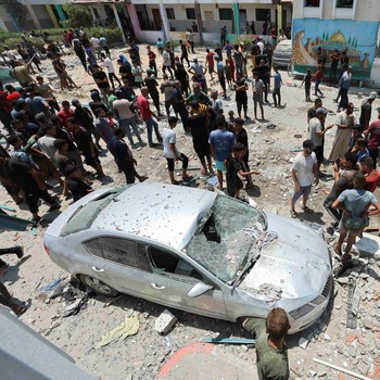 Biadab! Israel Bombardir Kamp Pengungsi, Warga Palestina Kocar-Kacir