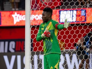 Mau Sampai Kapan Pakai Gimik Penaltimu Itu, Onana?