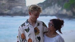 Cinta Kuya Pacaran dengan Logan Huck, Tak Ada Blind Spot CCTV di Rumah