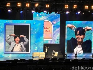 6 Momen Kim Seon Ho Temu Kangen Fans di Fanmeeting Indonesia, Banjir Air Mata