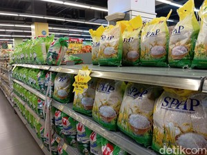 Badan Pangan Guyur Beras SPHP 800 Ribu Ton ke Ritel Modern