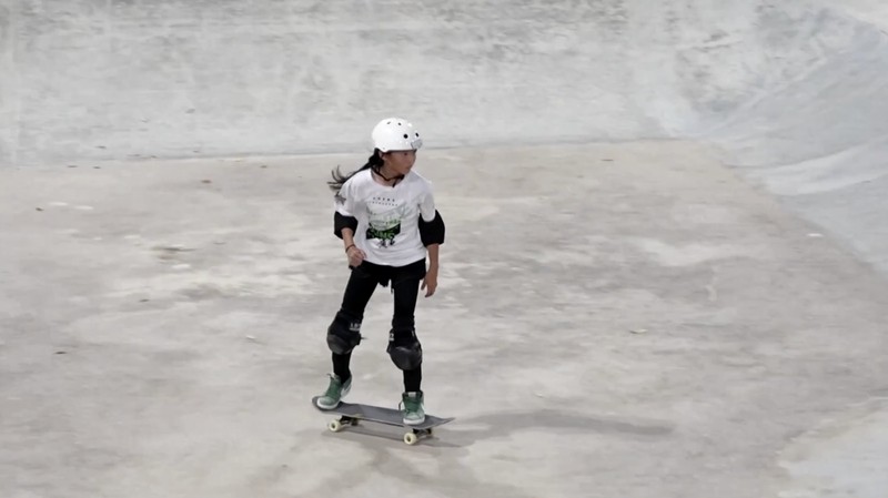 Atlet Skateboard dari China  Zheng Haohao. (Tangkapan Layar Video Reuters/CCTV)