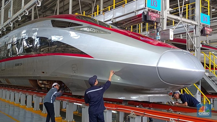 Bengkel perawatan Kereta Cepat Whoosh di Stasiun Tegalluar, Bandung. (CNBC Indonesia/Martyasari Rizky)