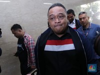 Pernyataan Terbaru Benny Rhamdani Soal Inisial T Usai Diperiksa Polisi
