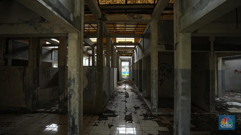 Foto udara suasana Perum Karawang Baru, di Desa Karanganyar, Kecamatan Klari, Karawang, Jawa Barat, Senin (29/7/2024). (CNBC Indonesia/Tri Susilo)