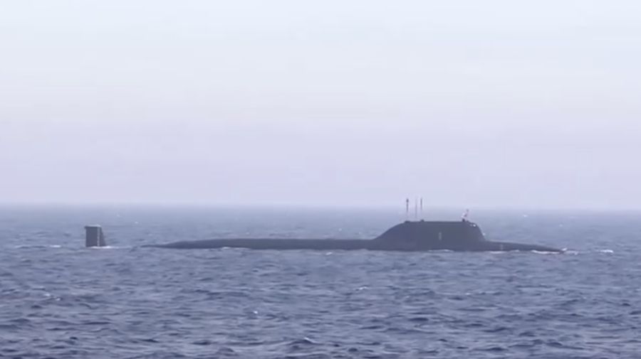 Angkatan Laut Rusia menggelar latihan dengan melibatkan armadanya. (Russian Defence Ministry/Handout via REUTERS)