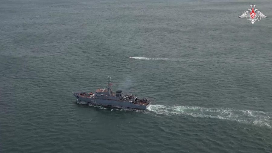 Angkatan Laut Rusia menggelar latihan dengan melibatkan armadanya. (Russian Defence Ministry/Handout via REUTERS)