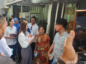 Gibran Dicurhati Masalah KIS oleh Warga Saat Blusukan ke Tangerang