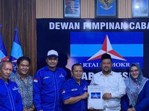 Dikabarkan Retak di Pilbup Gresik, Gus Yani-Bu Min Daftar ke Demokrat