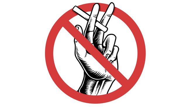 Perokok Wajib Tahu! Ini Bahaya Langsung Merokok Saat Berbuka Puasa