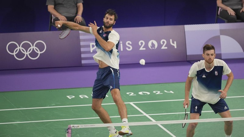 Fajar Alfian/Muhammad Rian Ardianto mengamankan tiket ke perempatfinal Olimpiade Paris 2024. Meski sempat terganggu oleh faktor teknis, Fajar/Rian tetap tenang dan fokus! Sebelum berlaga melawan wakil Prancis, Lucas Corvee/Ronan Labar pada Senin (29/7/2024). (Dok. PBSI)